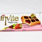 Simsek Invite Waffle Cake Strawberry Filled 180g