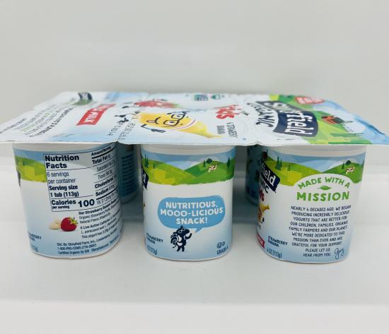 Stonyfield organic yo baby 6m.+ Yogurt straw/banana