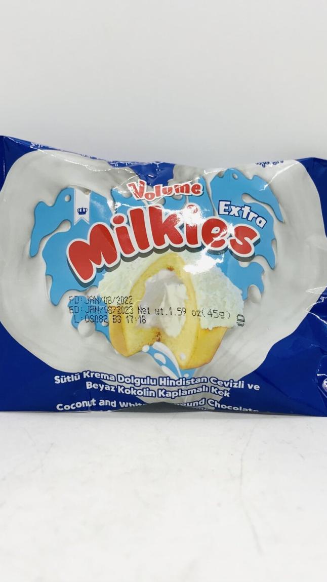 Volume Milkies Coconut and White Compound Coated Plain Cake with Milk Cream 45g