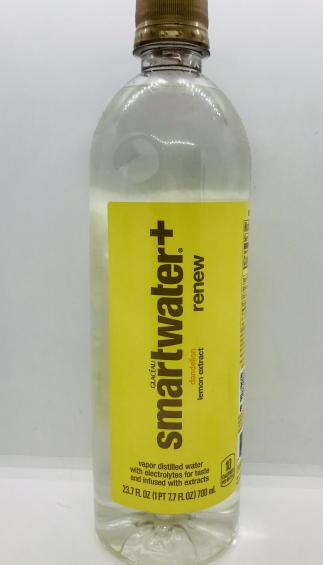 Smartwater+ Renew Lemon extract 700mL.