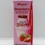 Binggrae Strawberry Flavored Milk Drink 200ml.