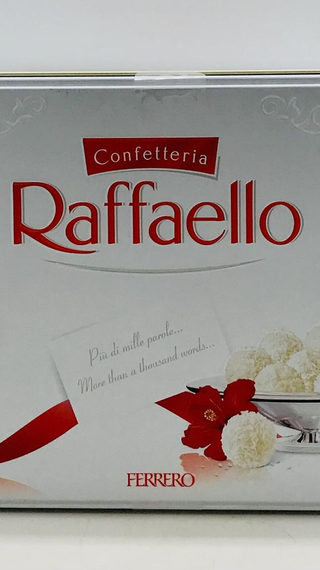 Confetteria Raffaello 300g.