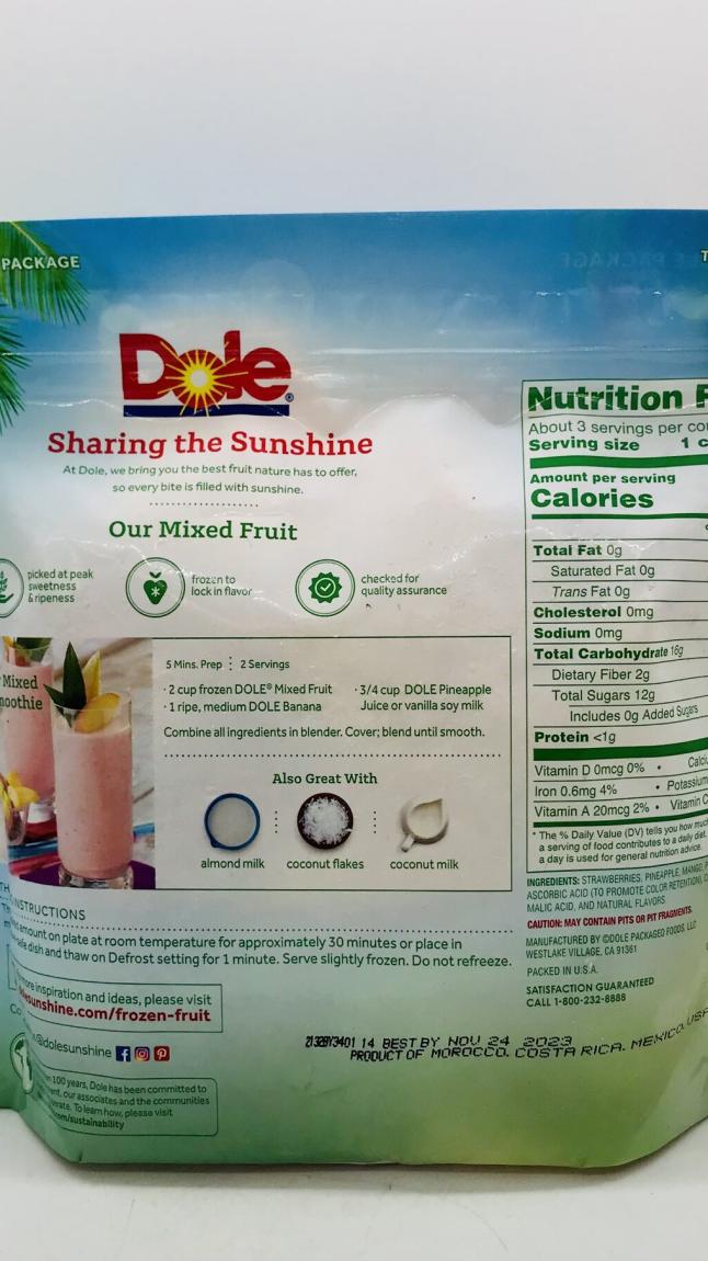 Dole Mixed Fruit Sliced Strawberries, Pineapple chunks, Mango chunks & Sliced Peaches 454g