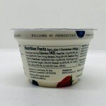 Chobani Greek Yogurt Mixed berry 150g.