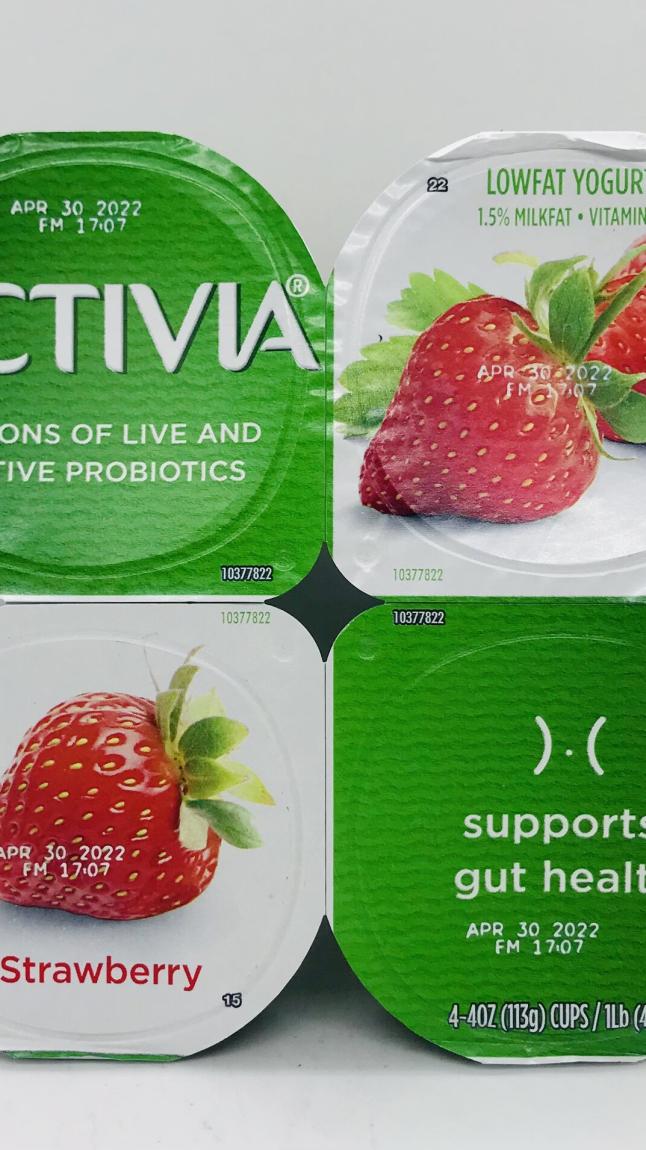 Activia lowfat strawberry yogurt 113g x 4